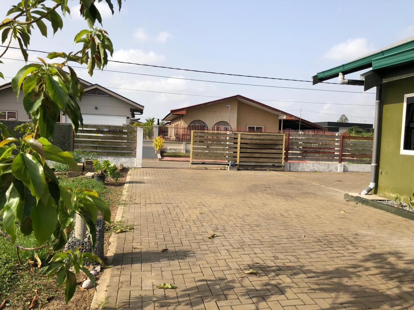Grapefruitstraat Apartment ปารามารีโบ ภายนอก รูปภาพ
